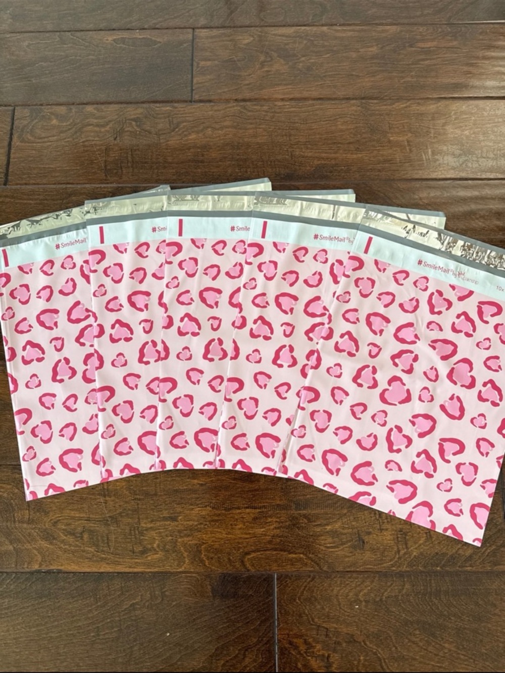 40 Pack - 10x13” Beautiful Pink Heart 🩷 Leopard Poly Mailers